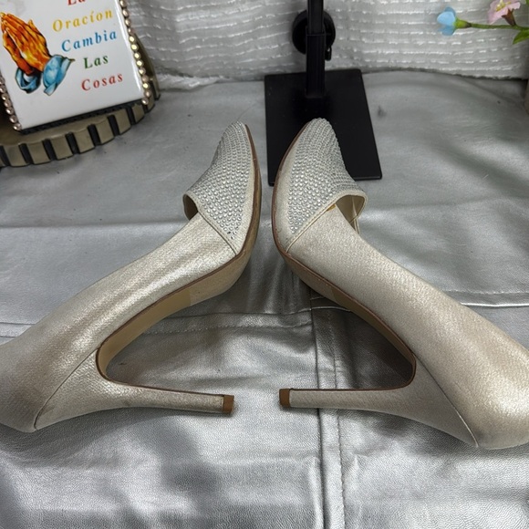 (O) Apt. 9, Women's Rhinestone Satin High Heels, Size 8 M - Picture 7 of 9